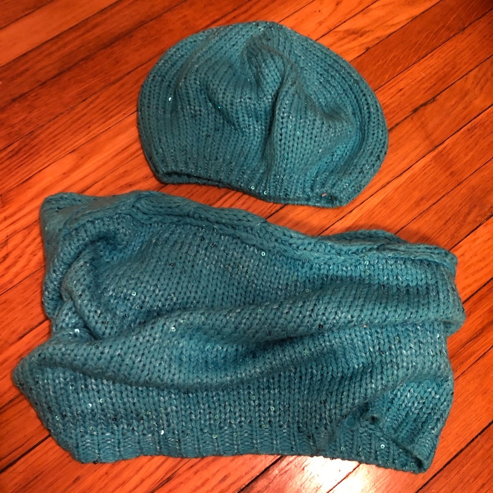 Sparkly New York & Company Hat & Infinity Scarf.